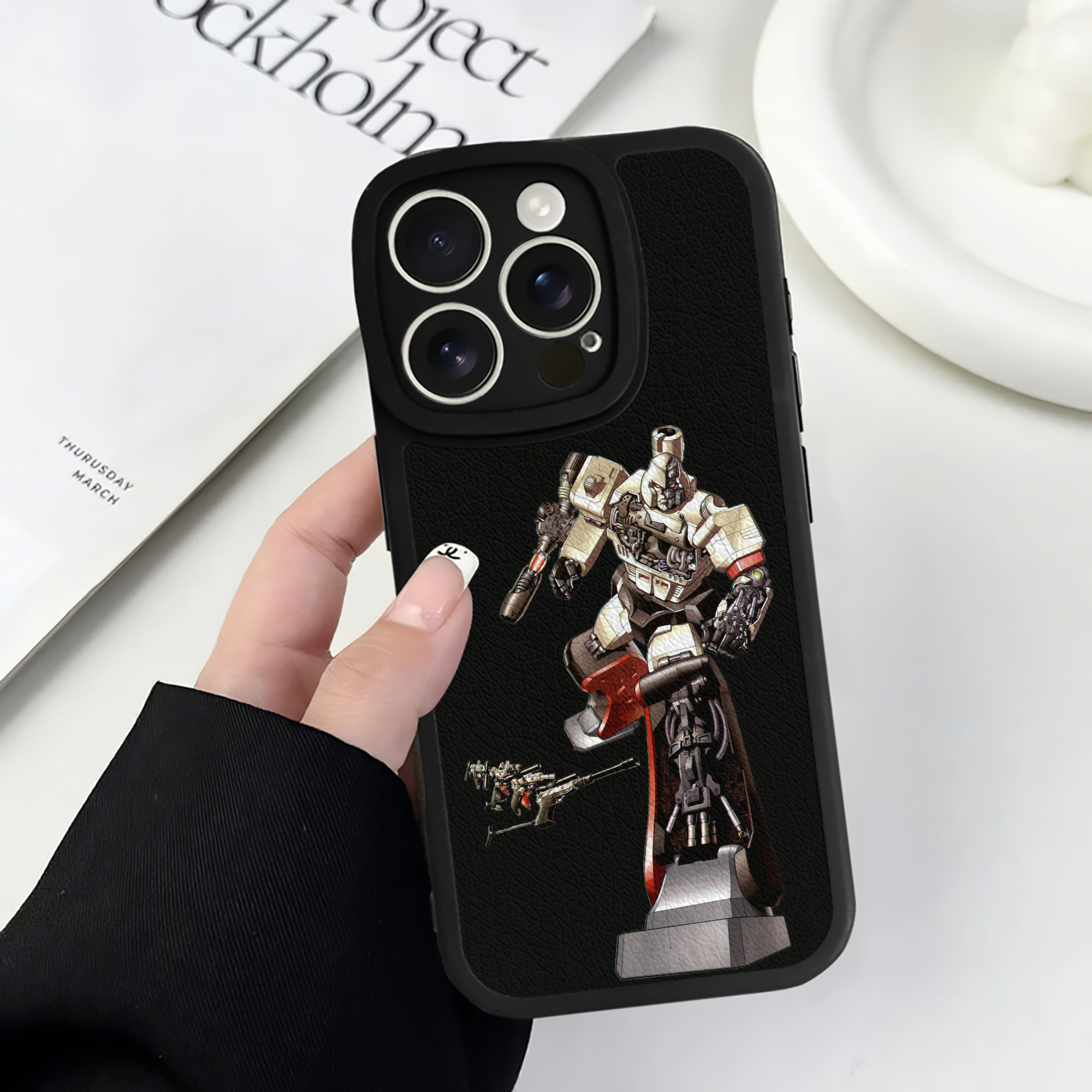 （画像用）  【iPhone 16シリーズ対応】シリコンスマホケース（レザー調） 材質：シリコン